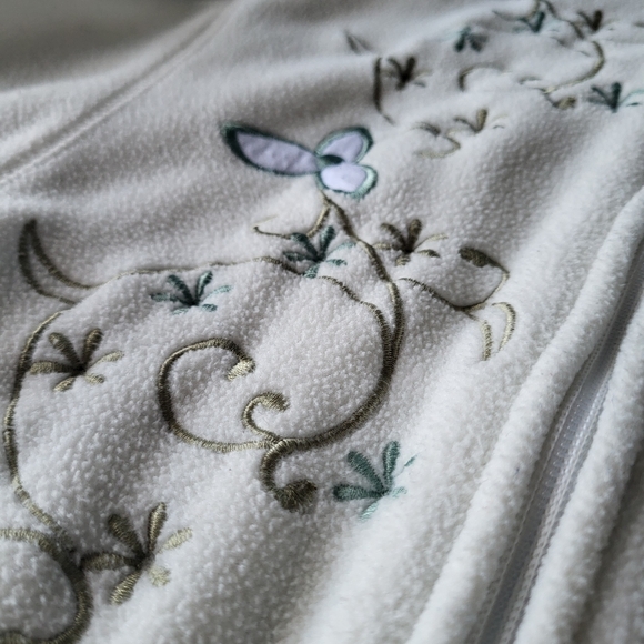 Vintage White Long Vest Embroidered Green Flowers Pockets - Picture 3 of 6